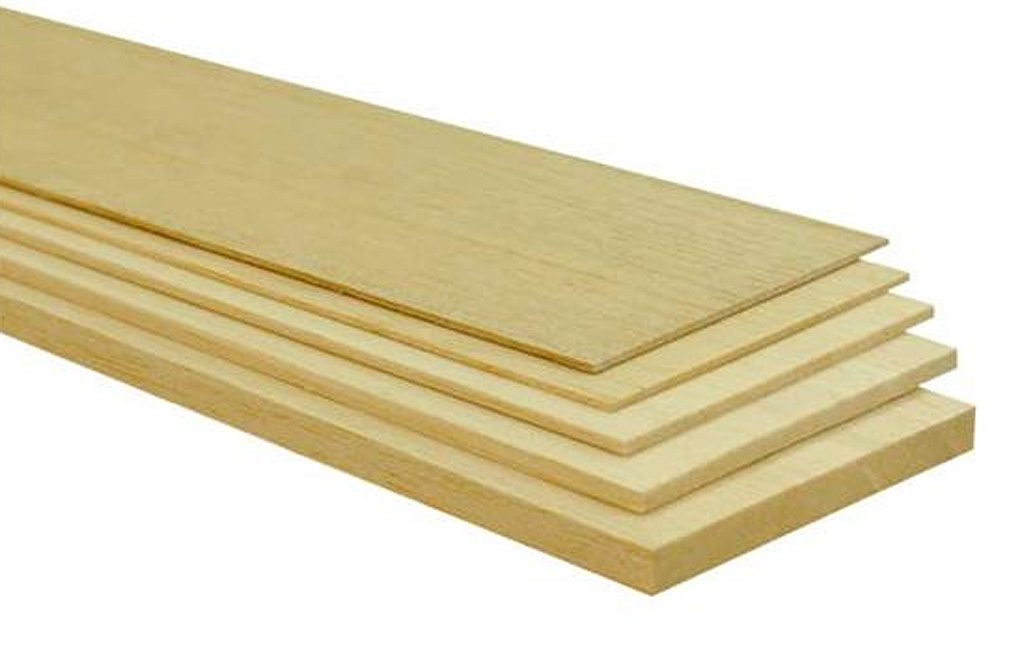 Planchettes de balsa de différentes épaisseurs.